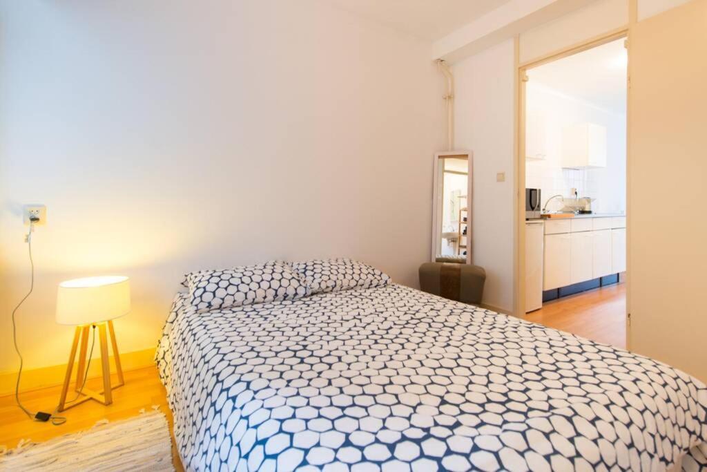 Charming Apartment In City Center アムステルダム エクステリア 写真