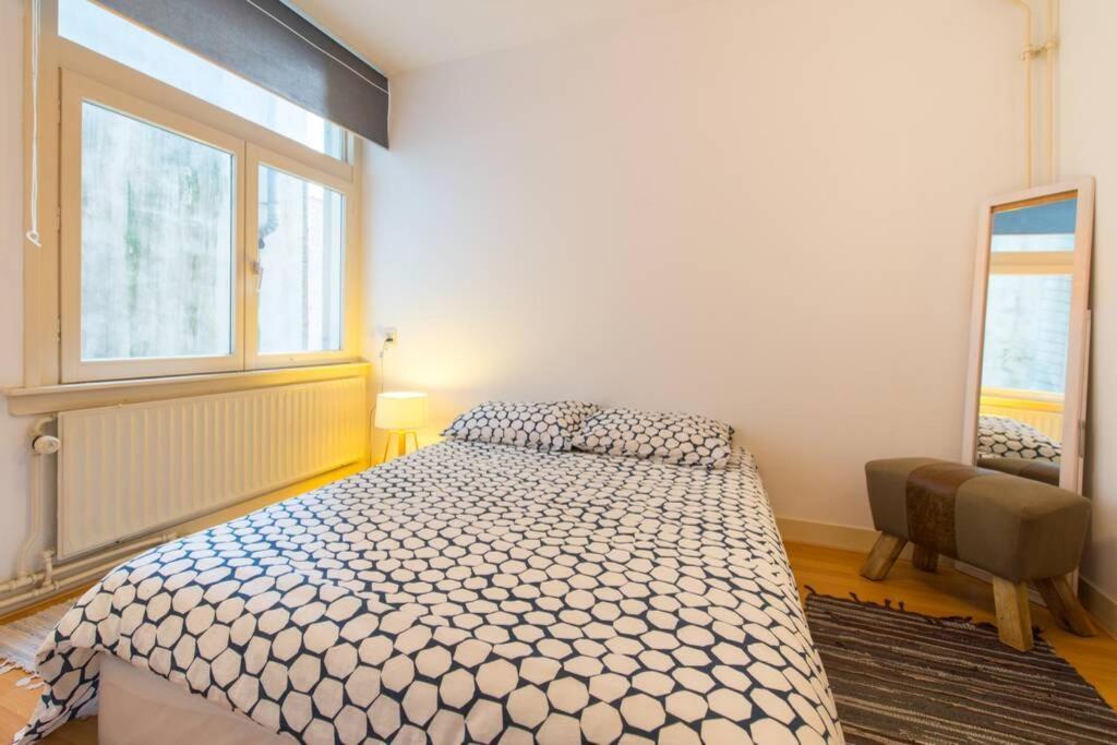 Charming Apartment In City Center アムステルダム エクステリア 写真